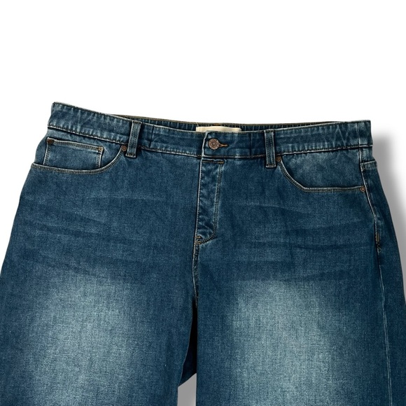 Soft Surroundings Pull On Jean Shorts 10” Stretch Denim Pockets Summer Size 1X - Picture 3 of 8